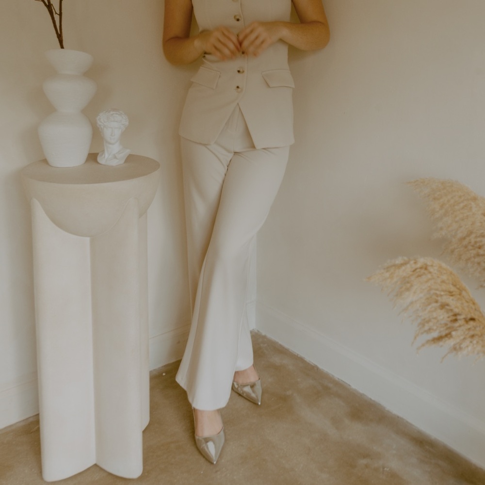 NWT Ivory Trousers | Zara Commense Revolve Euro Summer Abercrombie Aritzia